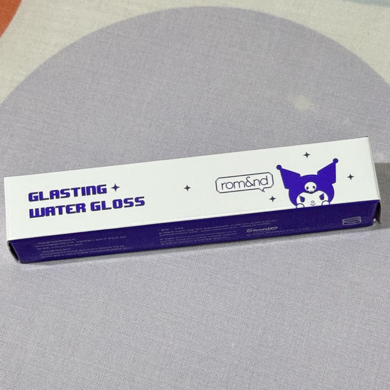 [ready stock] romand x sanrio glasting water gloss kuromi - 00 meteor track