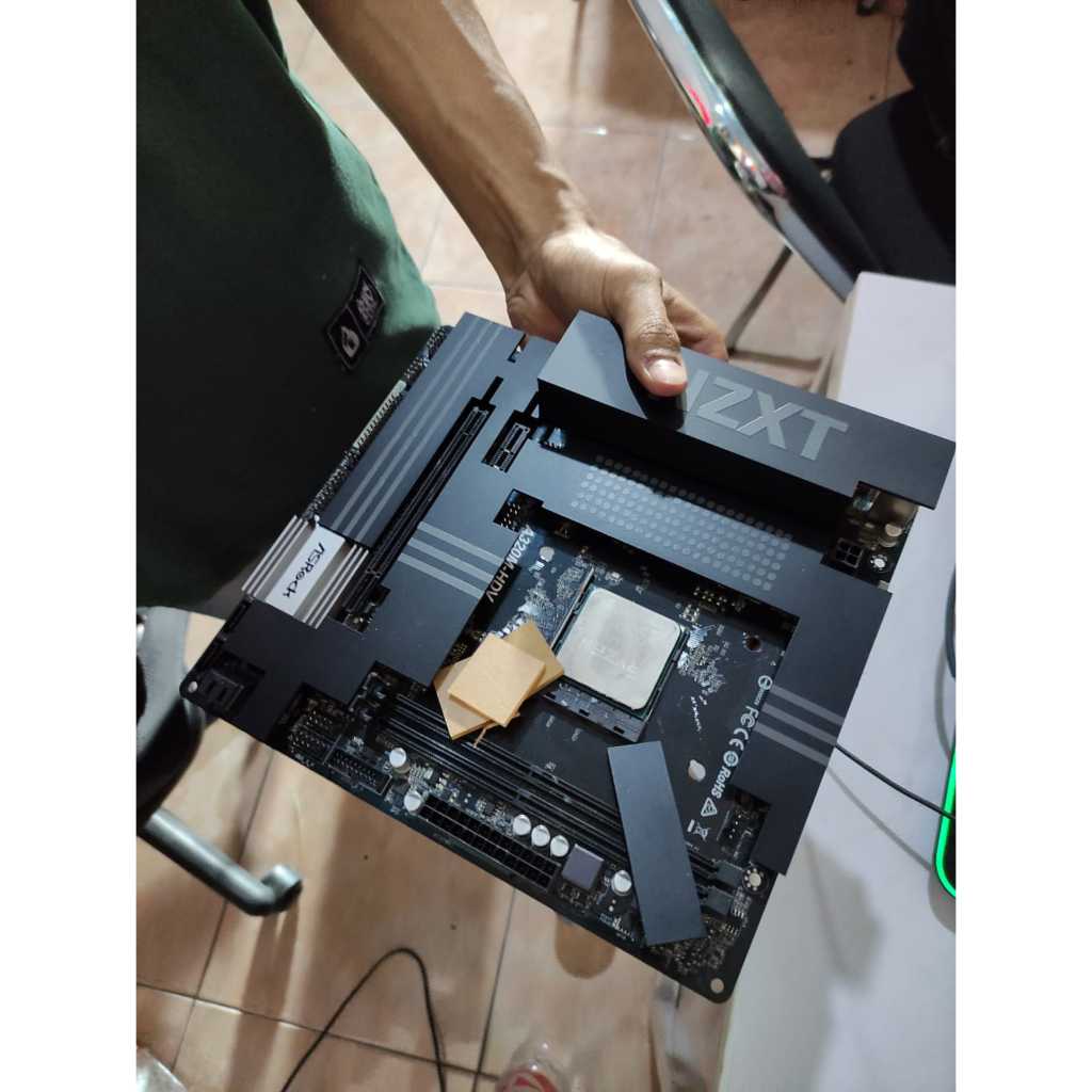 PAKET HIASAN RGB PC GAMING CUSTOM LOGO GUNDAM