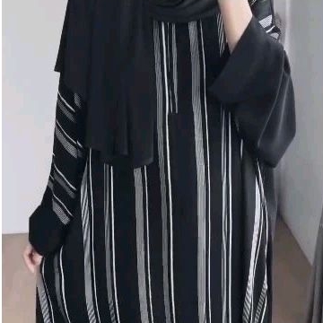 Abaya hitam Kaftan Strip by hijab shafiyah