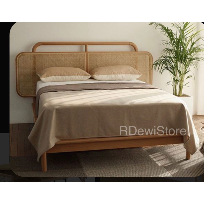 rangka dipan tempat tidur minimalis kayu jati headboard rotan