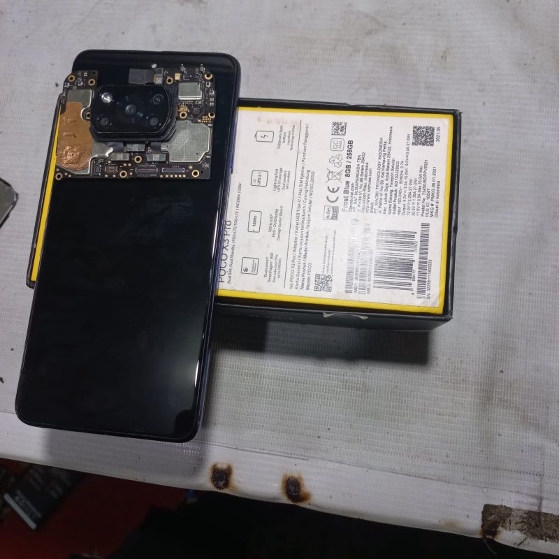 Poco X3pro 8/256 (HP+DUS tanpa casan) minus penyakit bawaan CPU/RAM  baru coba di panasin doang kuat