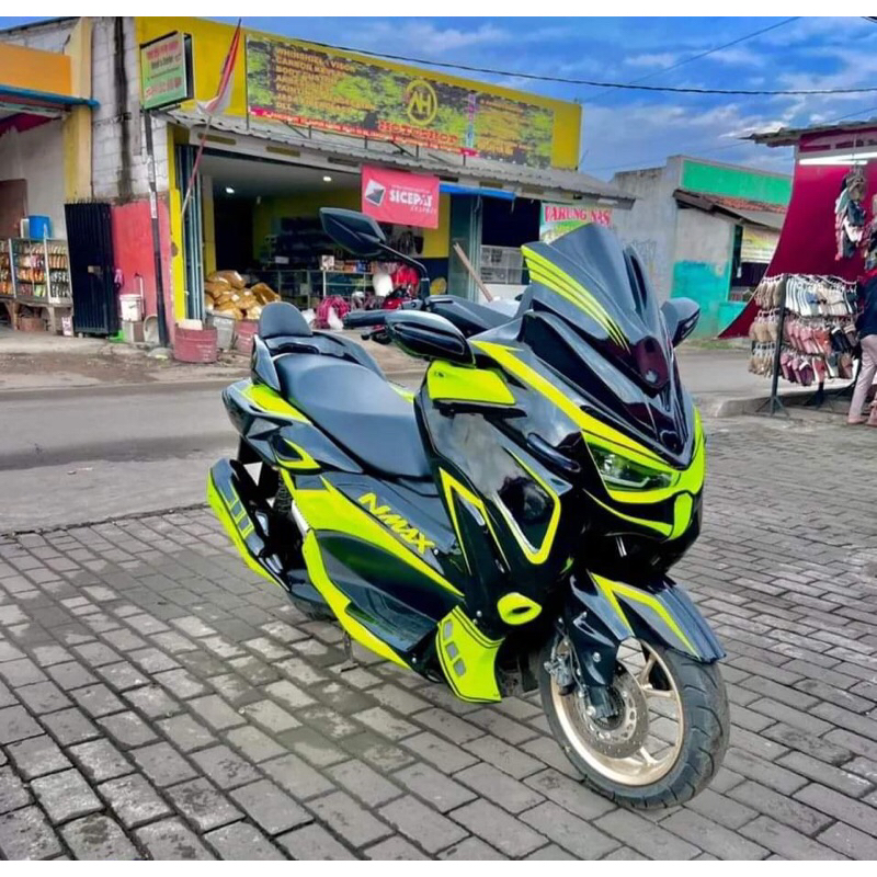 Fullbodi custom model predator untuk nmax old dan nmax new hitam motif hijau stabilo