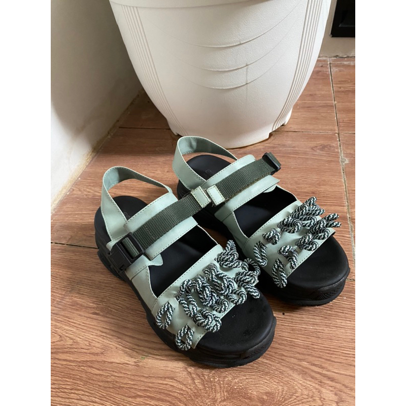 preloved adorable shoes 2 sepatu