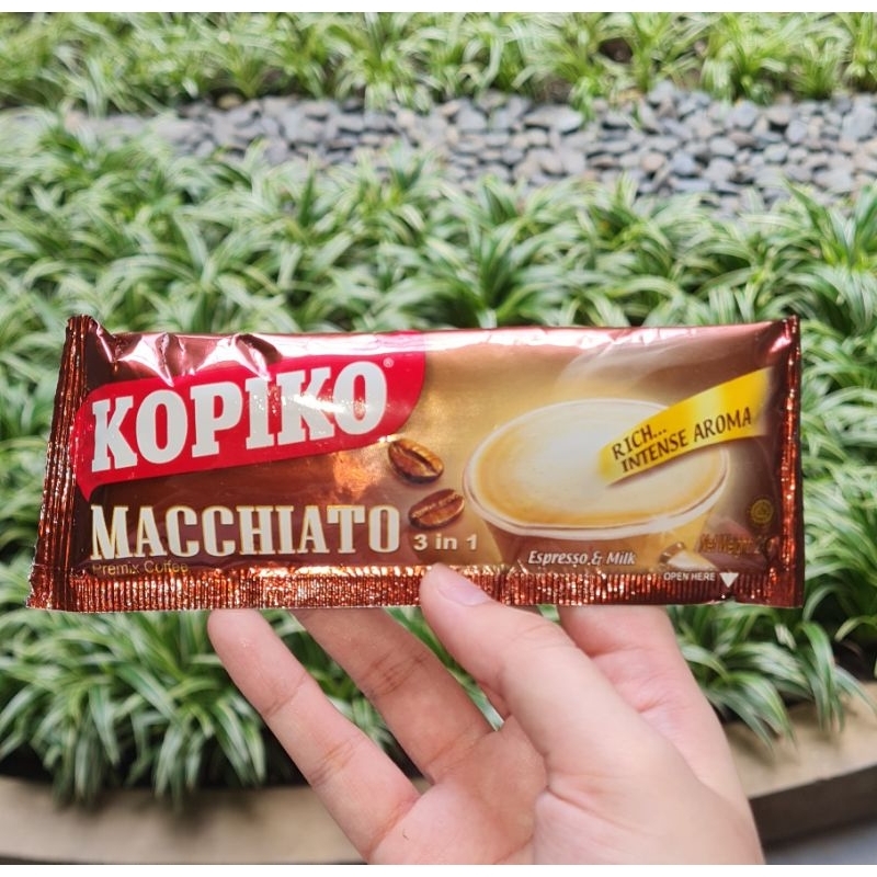 

Kopiko Macchiato 3 in 1 With Espresso & Milk (SACHET)