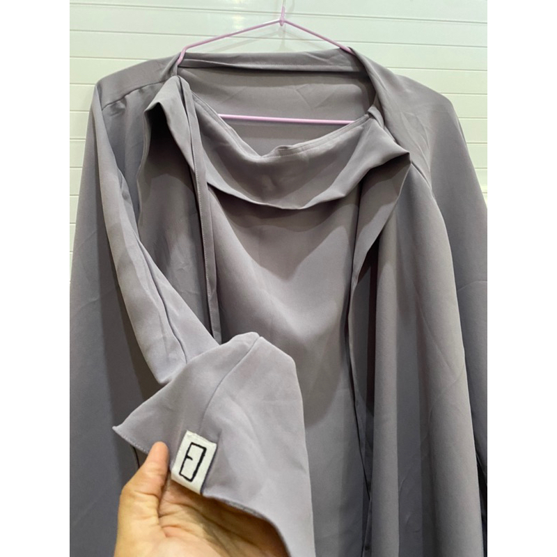 SOLD BOOKED K WENY preloved like new FK HUDA size L elmadina abaya silverlilac  khimar french silver