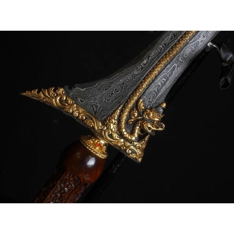 Keris Nogo Rojo Luk 13