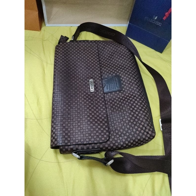 Tas Slempang Giorgio Armani