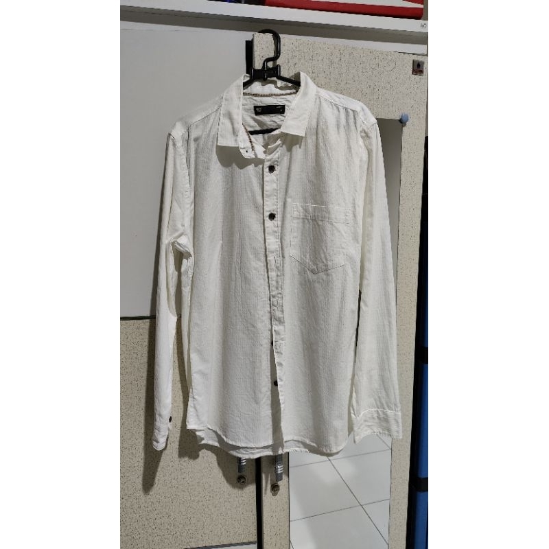 Kemeja Hem Putih Pria Men's Top