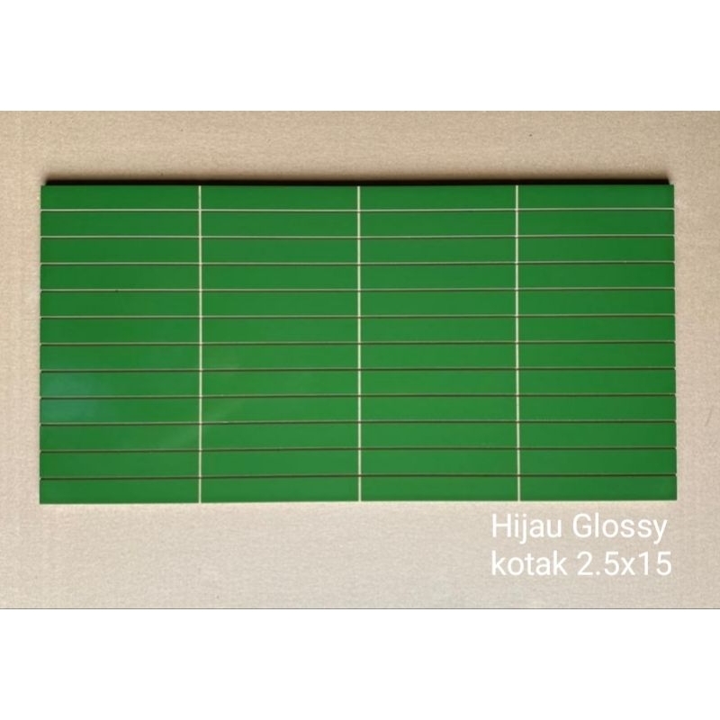 Precut Keramik 30x60 untuk Lantai/ Dinding/ Dinding warna (harga perlembar)