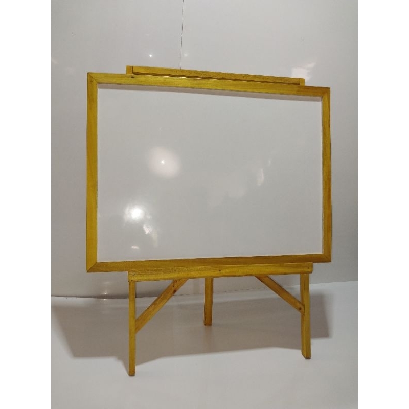 

papan tulis anak dengan ukuran besar 80x60cm+peyanga+sepidol+pengapus