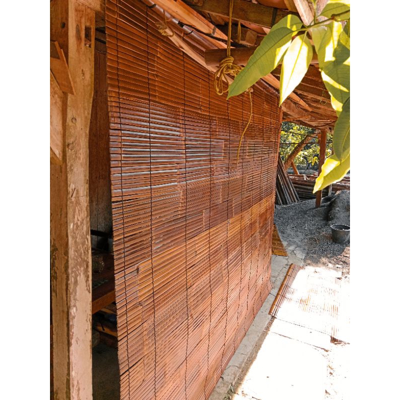 Tirai bambu Wulung