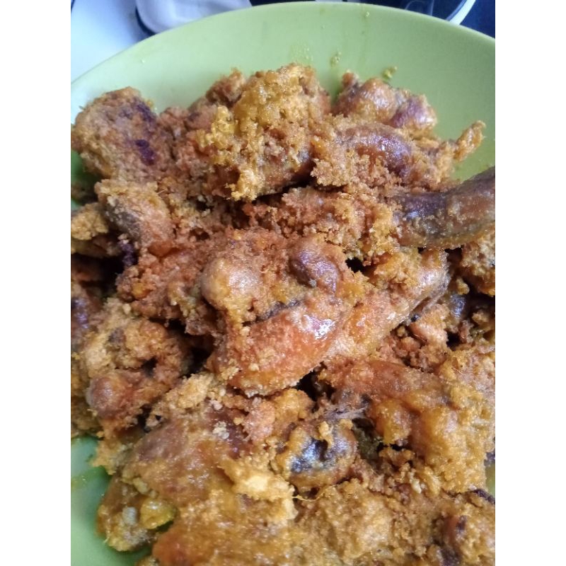 

Telur ikan Demang goreng,lezat gurih di temani nasi dan sambal. 100 gram