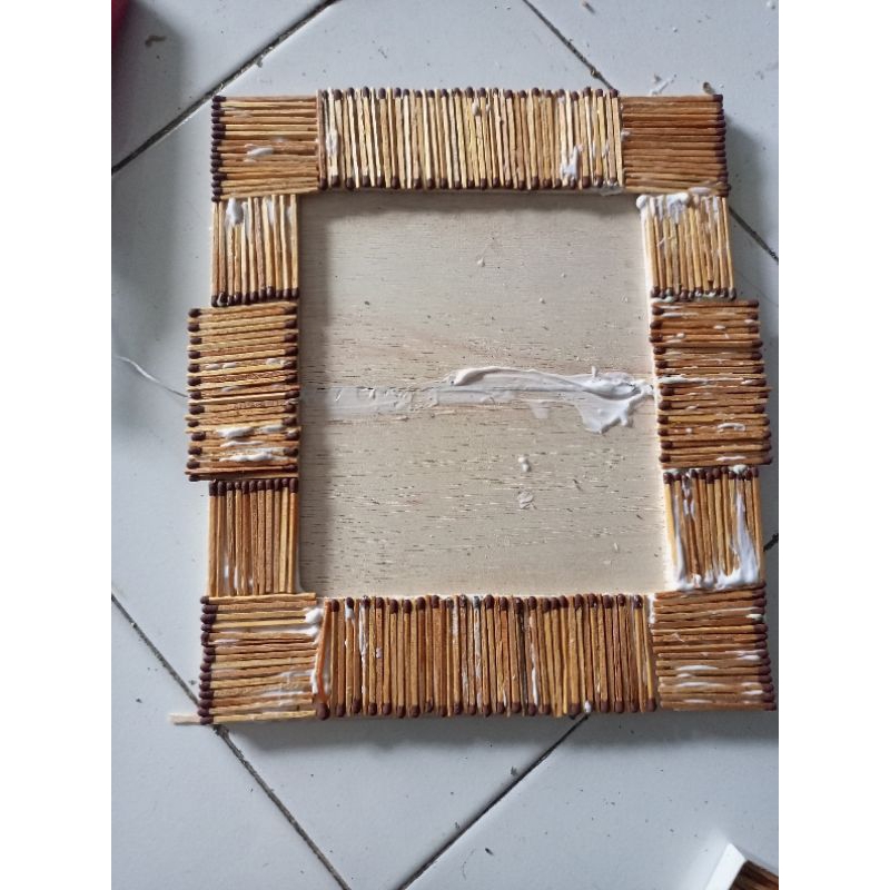 Pigura foto Dari Kayu ukuran 5R Daur Ulang