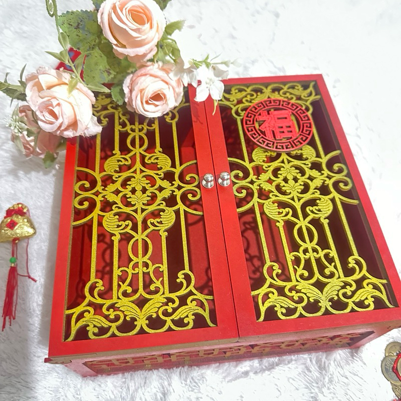 

Kotak Hampers Kayu