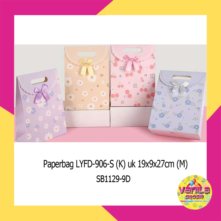 

Paperbag Pita Tutup Fancy Uk M, paperbag pita perekat, tas ulang tahun, tas kado, goodie bag, tas souvenir