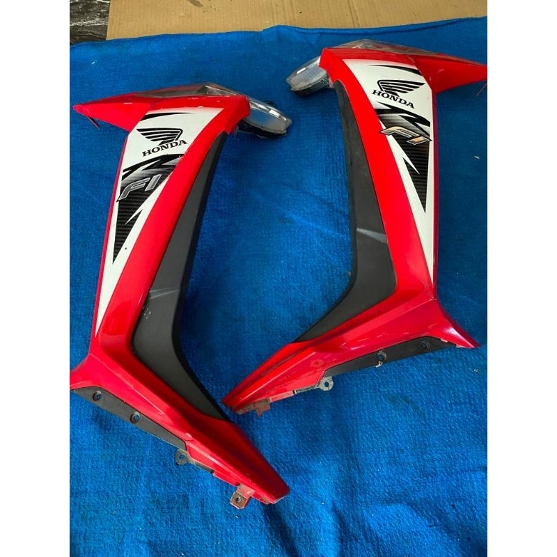 Cover sayap tebeng samping kanan kiri honda Supra x 125 fi original