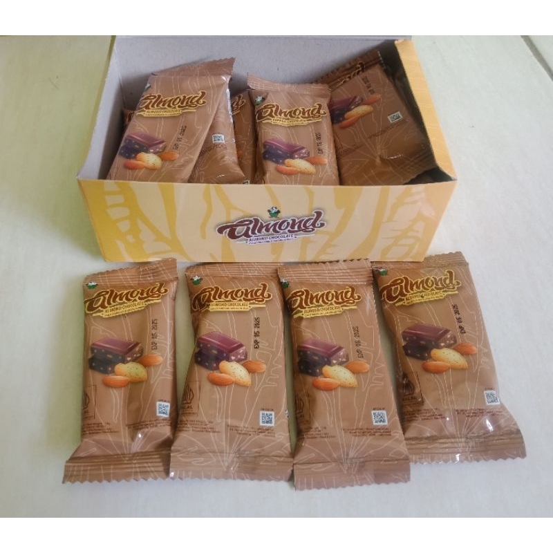 

Chocolate Almond Tobelo 1 pak isi 20 pcs X 10 Gram