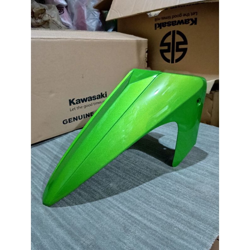 spakbor depan kawasaki zx130, spakbor depan kaze zx 130, spakbor depan kawasaki, spakbor zx130