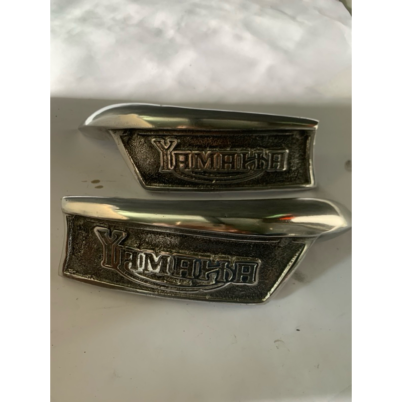 Emblem tangki custom, emblem tangki custom tulisan yamaha, emblem custom