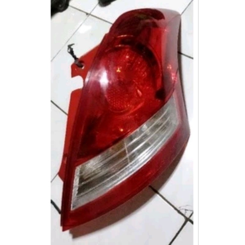 Stoplamp suzuki swift gs