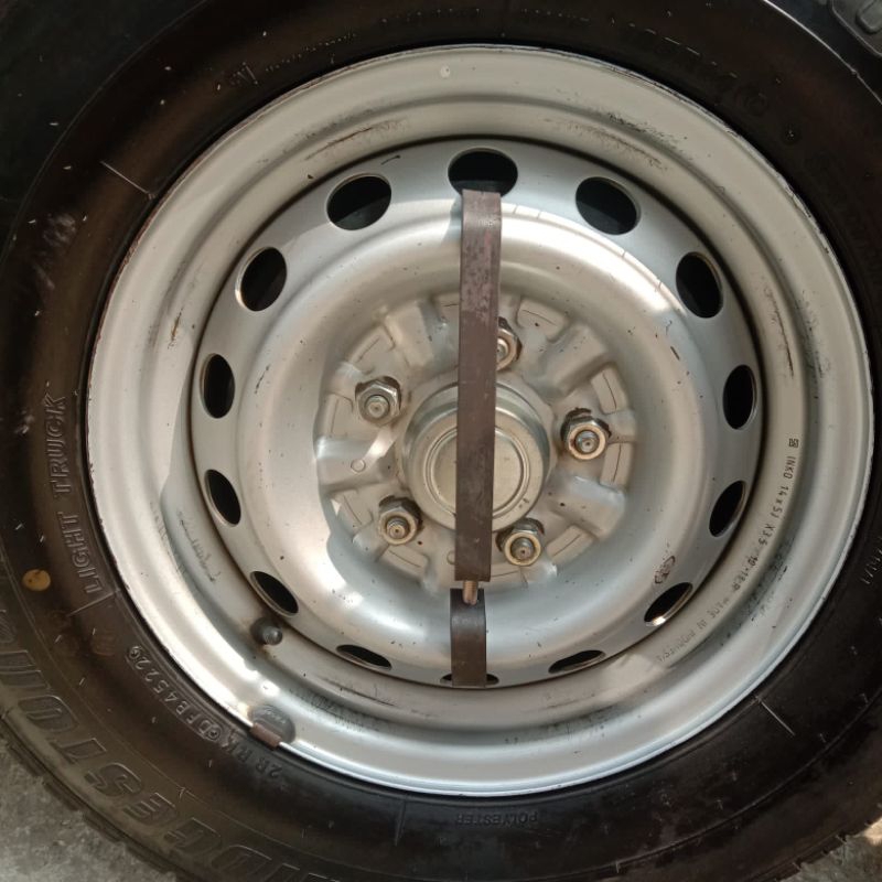 Dudukan Pangkon Wildop Mobil Pickup Velg Ring 14 Seperti L300, dll Bahan Besi