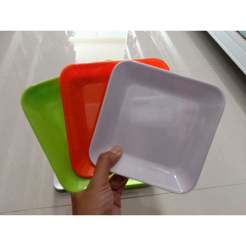 Piring kotak / piring melamin