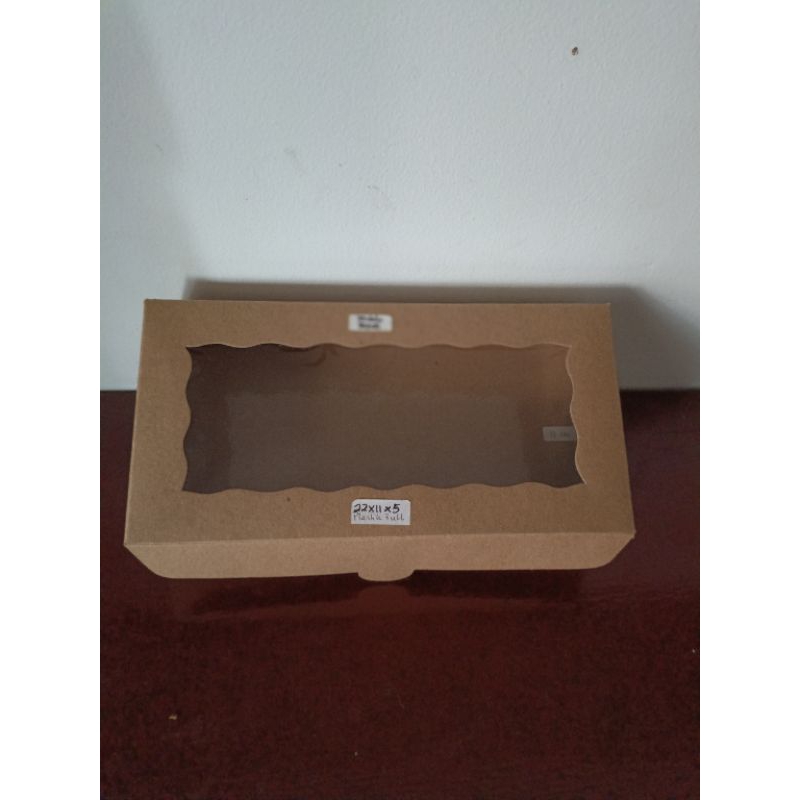 

Dus uk22x11x5 1pak=10pc dapat di gunakan bolu bronis, bolu lapis, bolu gulung, aneka jajanan pasar