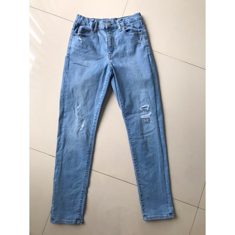 PRELOVED Uniqlo Skinny Jeans