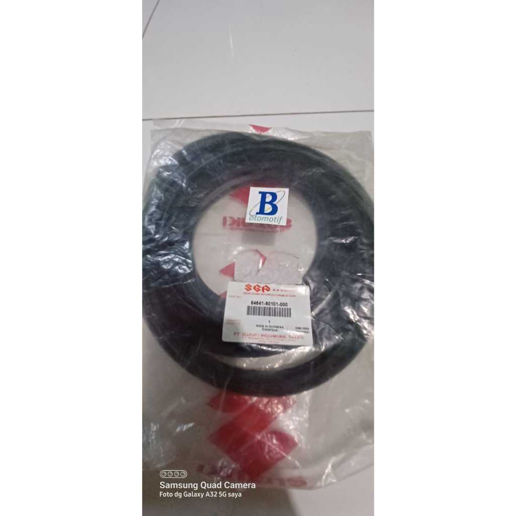 Karet Pintu Depan Jimny Katana