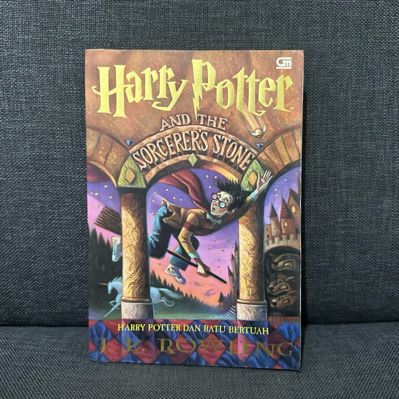 Novel 1 Harry Potter dan Batu Bertuah ORIGINAL Gramedia (Bahasa Indonesia)