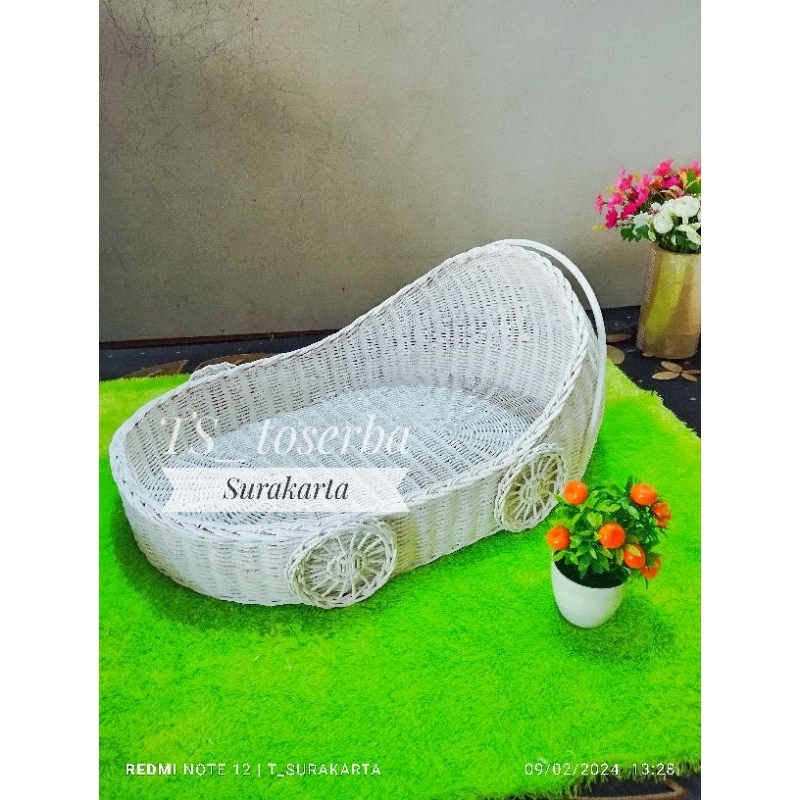 stroller rotan untuk dekorasi aqiqah bayi / keranjang rotan bayi untuk acara aqiqah