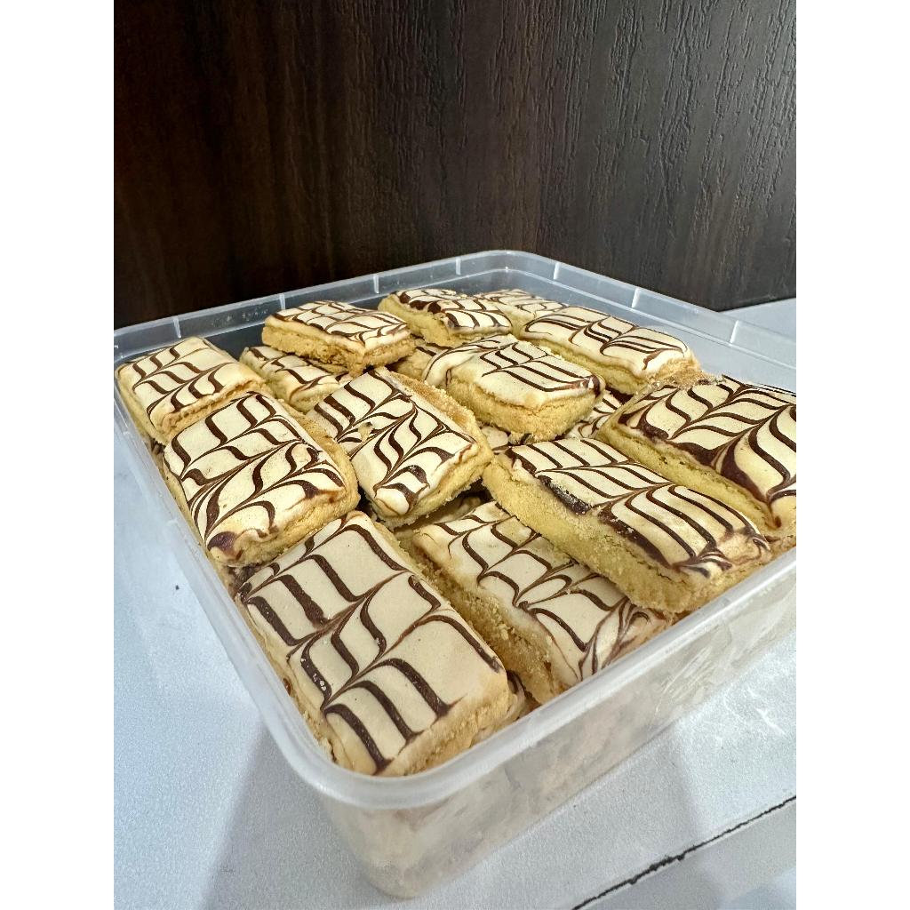

Kue Kering Marble 500gr kue kering enak murah lezat lebaran tahun baru cemilan kue marmar