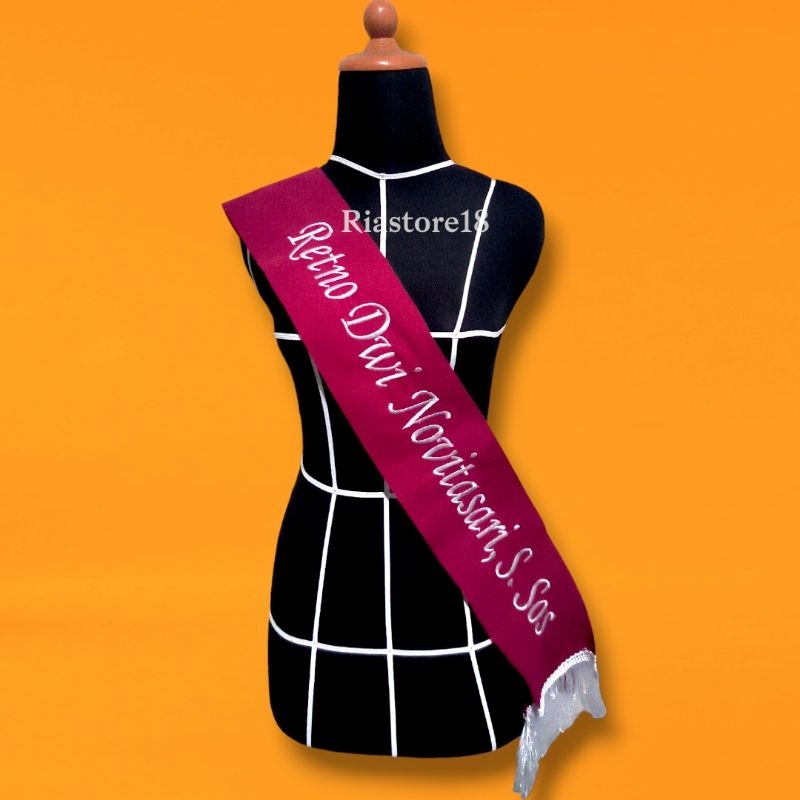 SELEMPANG WISUDA RUMBAI, KAIN BLUDRU HALUS BORDIR KOMPUTER