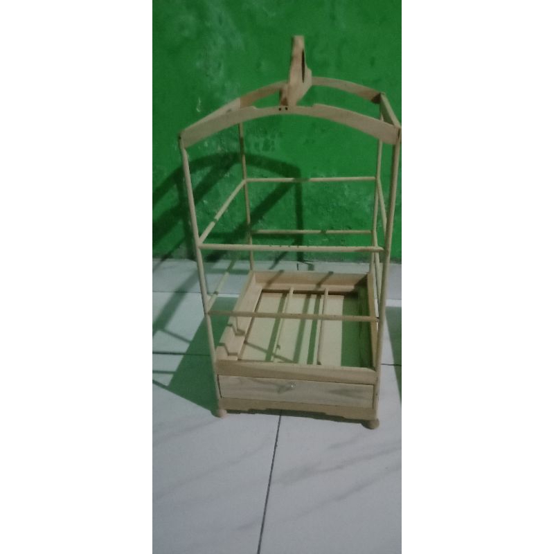 sangkar burung ambrukan