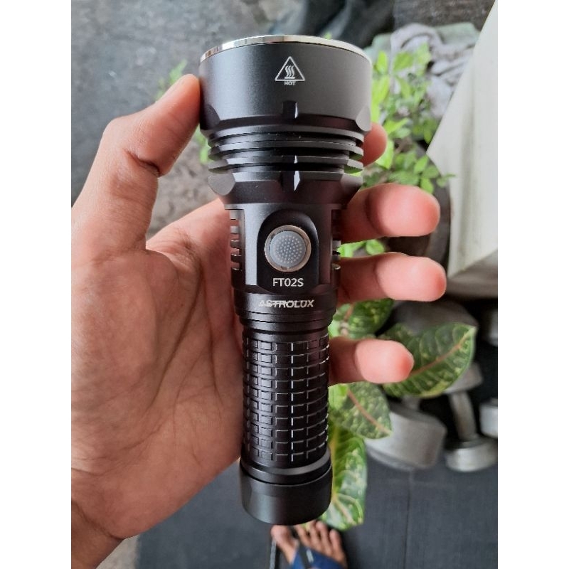 Astrolux ft02s 4x XHP50.2 11.000 lumens