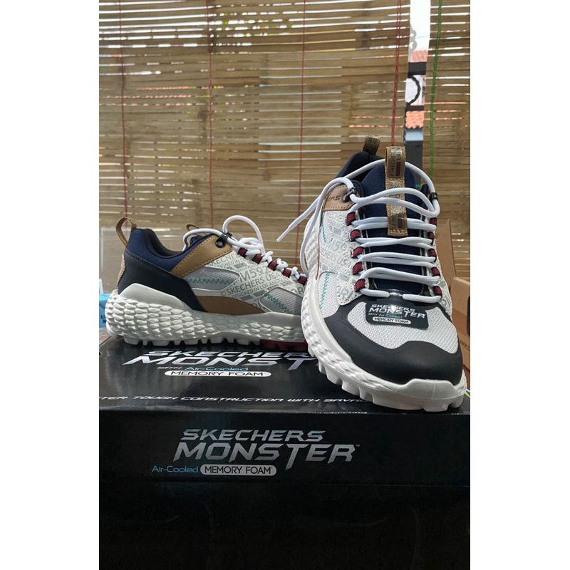 SKECHERS MONSTER