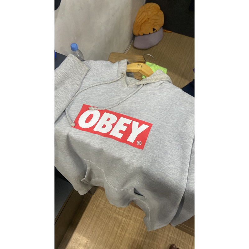 HOODIE OBEY