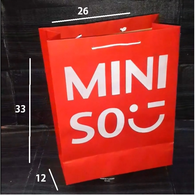 

Paper bag Miniso red Medium 33 x 26 x 12