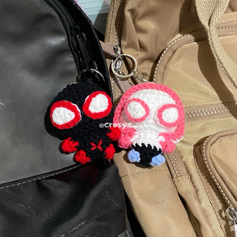 [CROSYE] Amigurumi Spiderman Couple Keychain