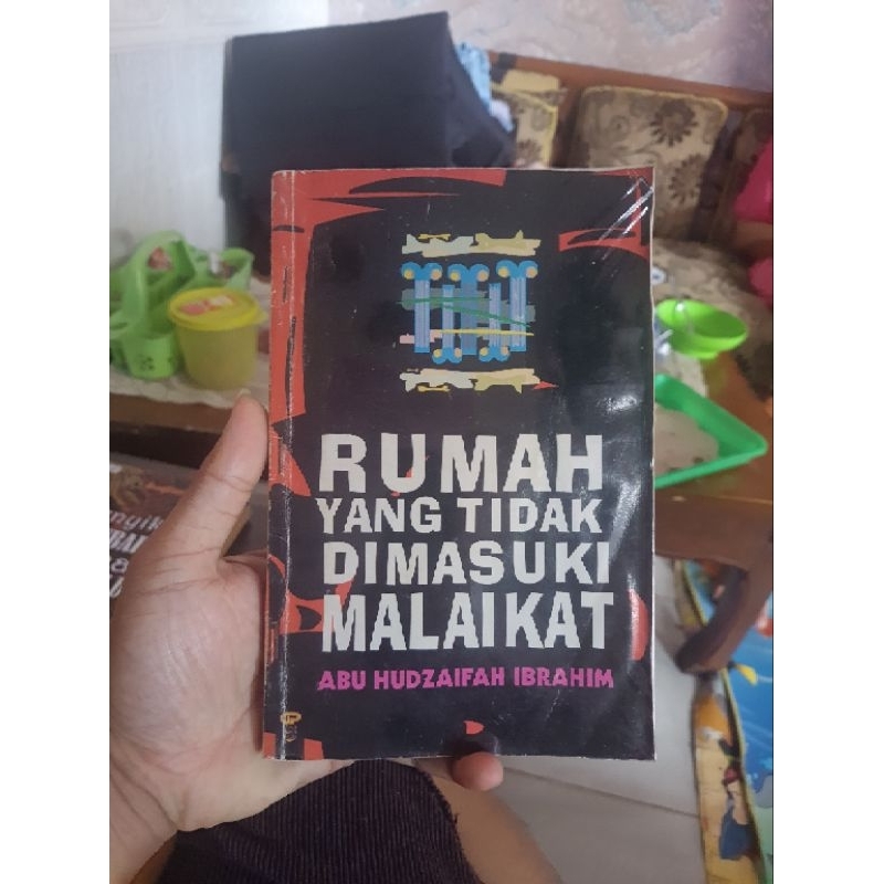 Rumah yang tidak di Masuki Malaikat Oleh.Abu Hudzaifah Ibrahim