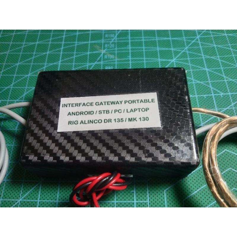 INTERFACE GATEWAY PORTABLE ZELLO / TEAMSPEAK 3 / MUMBLE RIG ALINCO DR 135 / MK 130