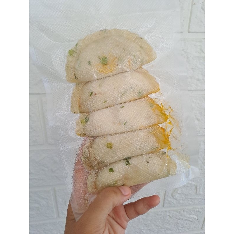 

Cireng Isi Ayam suwir Pedas