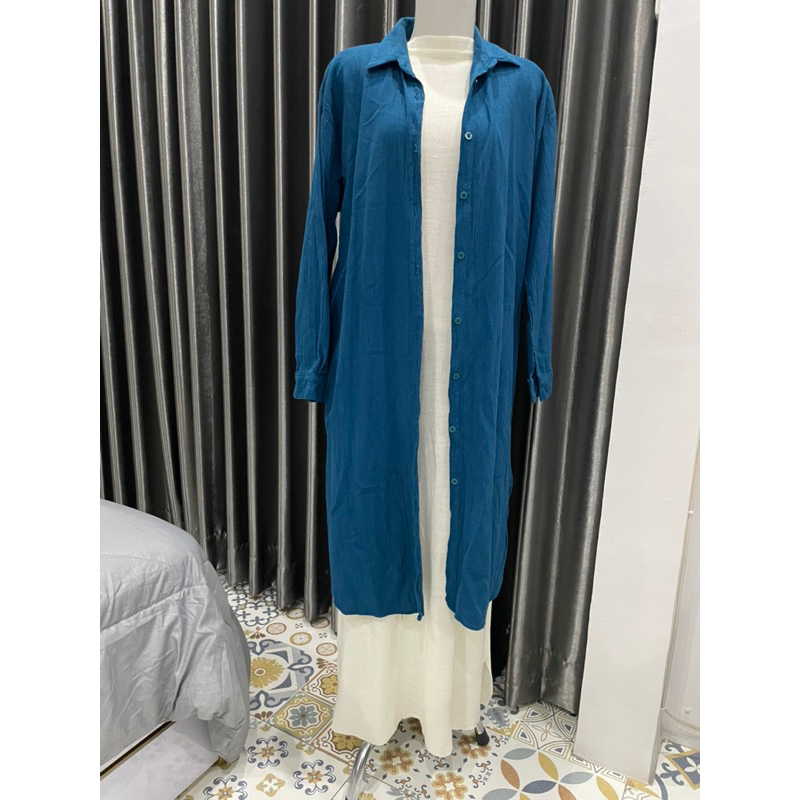 Preloved Set Kemeja Modern Biru dalaman Dress Putih