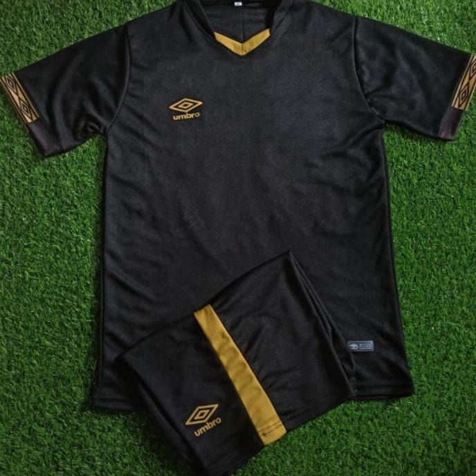 Kualitas Dijamin SETELAN BAJU KAOS JERSEY JERSY JERSI JARSEY SEPAK BOLA FUTSAL PUTSAL BADMINTON BULU