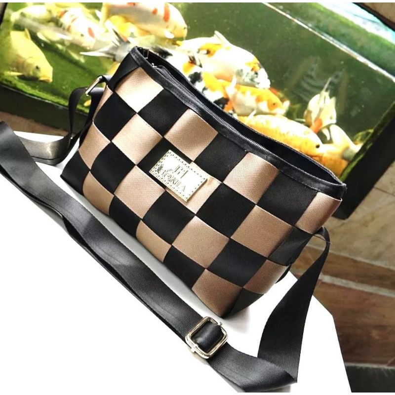 Ria_Bagstore tas selempang wanita lisban anyam trendy