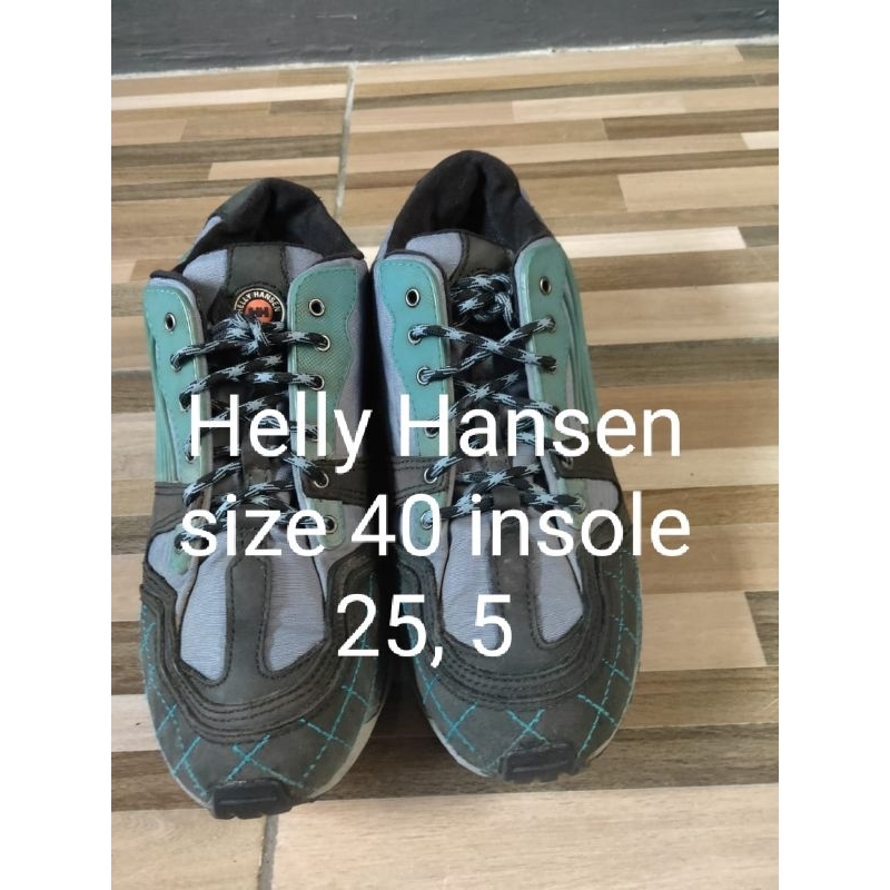 sepatu outdoor helly hansen