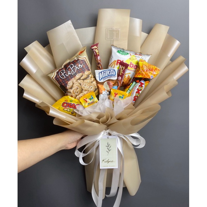 

STOK SIAP COD Snack bouquet Snack buket Buket snack Buket wisuda Made by order