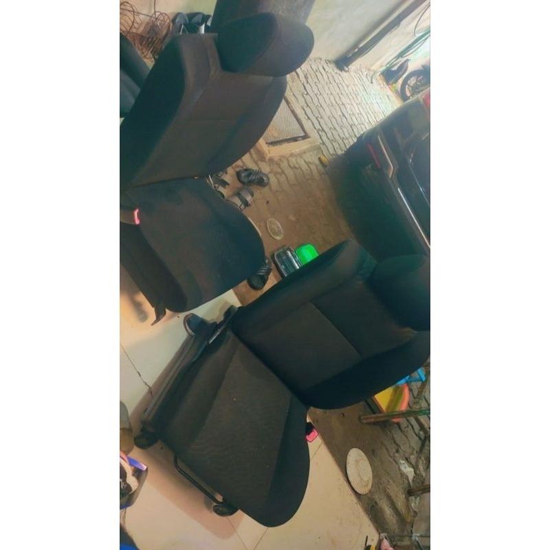 Jok avanza veloz depan