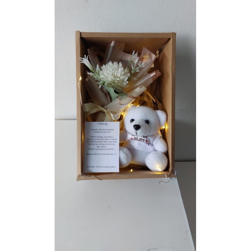 bloom box boneka valentine buket bunga artificial buket boneka wisuda kediri surabaya