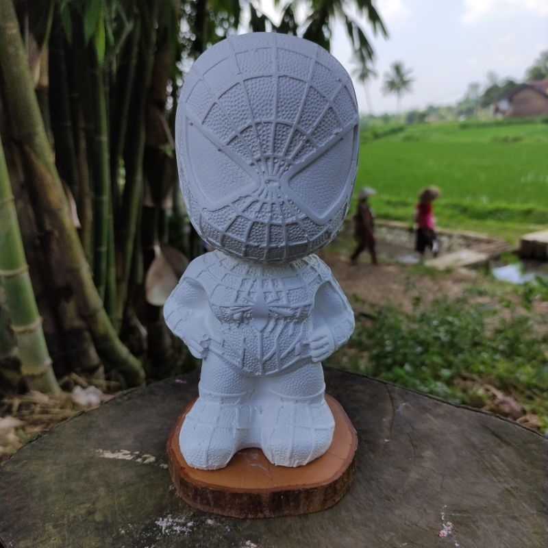 patung gypsum lukis celengan spiderman